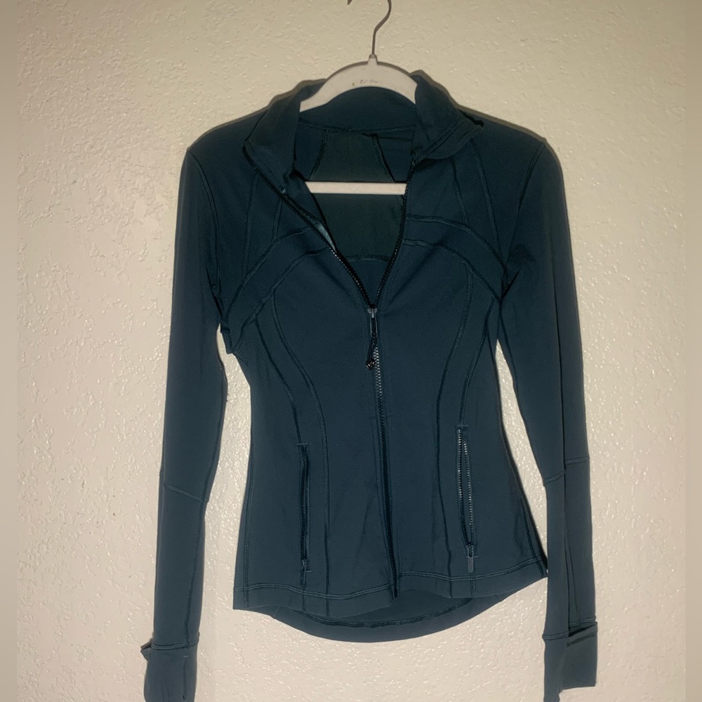 Lulu lemon olive green yoga zip up size 4